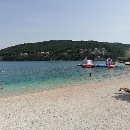 Apartman Ruzica プチシャ エクステリア 写真